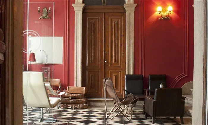 The Independente & Terrace Couette-café