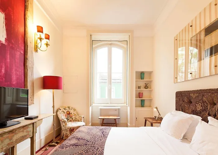 The Independente & Terrace Bed & Breakfast 4*