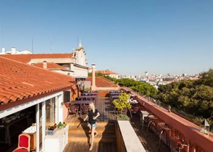 The Independente & Terrace Alojamento de Acomodação e Pequeno-almoço