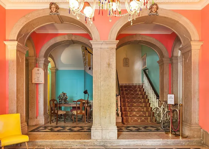 The Independente & Terrace 4*